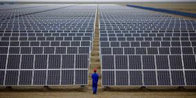 استكمال بناء أكبر حقل طاقة شمسية في قطاع غزة