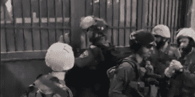 عشرات الإصابات خلال مهاجمة الاحتلال مدرسة جنوب نابلس