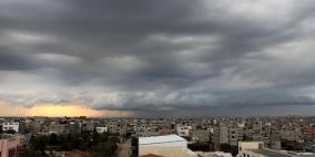 الطقس: أجواء غائمة وارتفاع ملموس على درجات الحرارة  