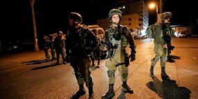 بينهم عائلة الشهيد البرغوثي.. اعتقال 56  مواطنا في الضفة