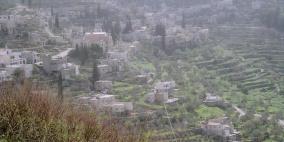 مستوطنون يشرعون بإقامة بؤرة استيطانية غرب بيت لحم 