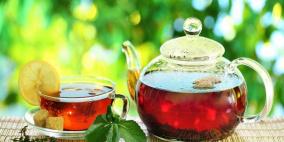 ماذا يفعل الشاي والعصائر المحلاة بجسمك