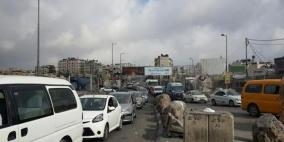 حملة واسعة لتخفيف الأزمة المرورية في محيط قلنديا وكفر عقب