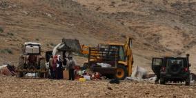 الاحتلال يهدم غرفا زراعية في حوسان ويستولي على جرار زراعي بطوباس