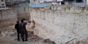 اغلاق شارع نتيجة انهيار جزئي وسط رام الله