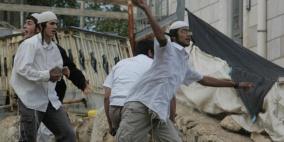 مستوطنون يهاجمون مدرسة عوريف