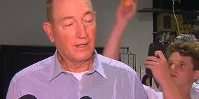 فيديو.. انتقام قوي من سيناتور نيوزيلندا العنصري