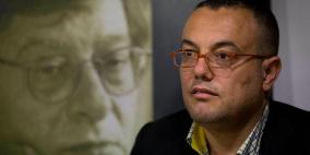 عاطف أبو سيف يصل إلى مجمع فلسطين الطبي برام الله