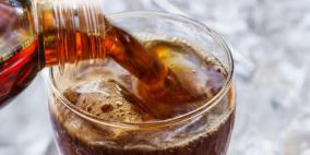 ماذا يحدث في جسدك بعد تناول المشروبات الغازية؟