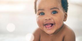 امرأة تلد طفلا "أسود" وتقنع زوجها أن القهوة هي السبب!