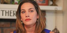 مُدرسة تطلب تعويضا بـ3 ملايين دولار بسبب صورتها العارية