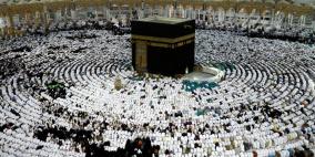 رفع كسوة الكعبة استعدادا لموسم الحج