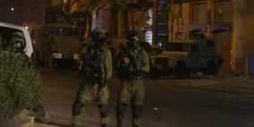 الاحتلال يعتقل 22 مواطناً من الضّفة