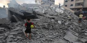 انتشال شهيدين ارتقيا أمس في غارة إسرائيلية على بيت لاهيا