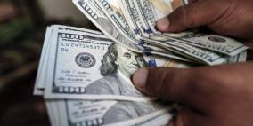 الدولار يرتفع لأعلى مستوى في عامين