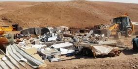 الاحتلال يهدم 4 غرف سكنية شرق يطا