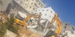 الاحتلال يشرع بعمليّات هدم في مخيم شعفاط 