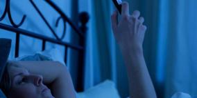 ساعة واحدة من الضوء الأزرق ليلا  تصيبك بالسكري!