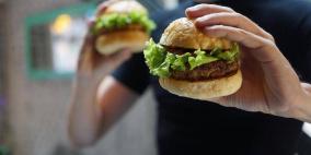 زبون غاضب يقتل نادلاً في مطعم