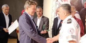 مسعف فلسطيني يحصل على وسام "فلورانس نايتنجيل"