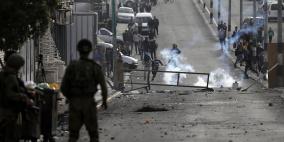 الاحتلال يعتدي على سيدة ويعتقل نجلها في بلدة شعفاط