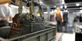 العثور على 88 أفعى  في حقيبة سفر بمطار فيينا