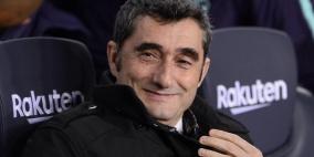 نجوم برشلونة يفقدون الثقة في فالفيردي والنادي يرفض التحرك