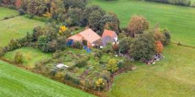 هولندي يحتجز عائلته في مزرعة معزولة بانتظار نهاية العالم !