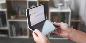  بكاميرا استثنائية.. مايكروسوفت تعد بهاتف قابل للطي 