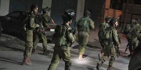 الاحتلال يعتقل شابا في بلدة الرام شمال القدس