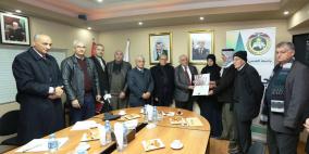 القدس المفتوحة تكرم عائلة الشهيد سامي أبو دياك