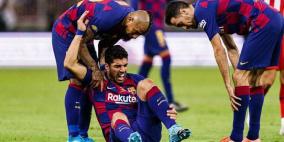 سواريز يغيب عن برشلونة حتى نهاية الموسم