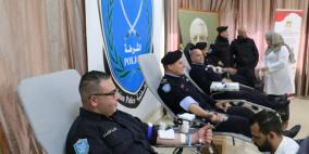 الشرطة تنظم حملة للتبرع بالدم بالتعاون مع بنك الدم الوطني في رام الله