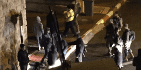 مستوطنون يهاجمون منازل المواطنين شرق الخليل