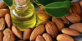 استعيني بزيت اللوز للعناية ببشرتكِ هذا الشتاء