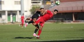 بلاطة يحاول النهوض..والأمعري يسعى لمواصلة الضغط