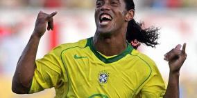  بتهمة "التزوير"..اعتقال نجم الكرة البرازيلية رونالدينو