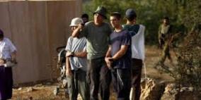 مستوطنون يحاولون اختطاف طفلين قرب ترمسعيا