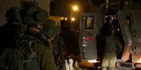 الاحتلال يعتقل 17 مواطناً من الضفة بينهم فتية