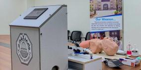 صور.. جامعة القدس تُنتج جهاز تنفس متطور للتصنيع المحلي