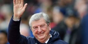 هودجسون مدرب بالاس: يجب استكمال الدوري الإنجليزي