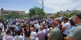 بيرزيت:احتجاج على إقامة مصنع إسفلت في البلدة