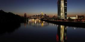 مسؤول بالمركزي الأوروبي: اقتصاد منطقة اليورو لن يعود لمستويات ما قبل الازمة حتى 2021