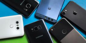 5 حيل تسويقية تستخدمها شركات الهواتف الذكية عليك الانتباه لها