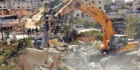 5 أطفال تركوا في العراء.. الاحتلال يهدم منزلا في سلوان 