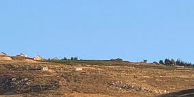 مستوطنون يضعون منزلين متنقلين في أراضي مادما 