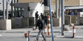 الاحتلال يغلق حاجزي قلنديا والكونتينر بشكل مفاجئ