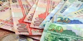 بلومبرج: مساعدو ترامب يدرسون اقتراحات لتقويض ربط عملة‭ ‬هونج كونج بالدولار