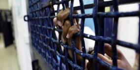 ثلاثة أسرى يواصلون إضرابهم المفتوح عن الطعام