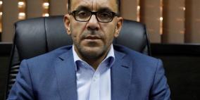 الاحتلال يجدد منع محافظ القدس من دخول الضفة